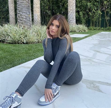 kylie jenner dior jordan 1